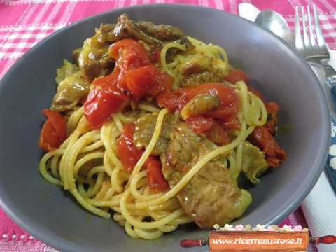 spaghetti agnello e pomodorini alla curcuma
