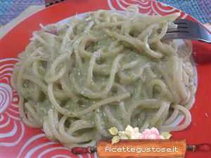 spaghetti alla crema di zucchine