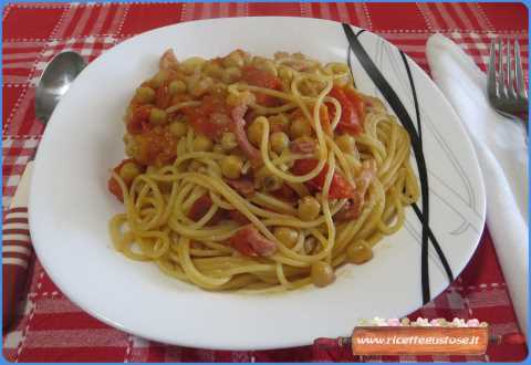 spaghetti ceci e pomodori