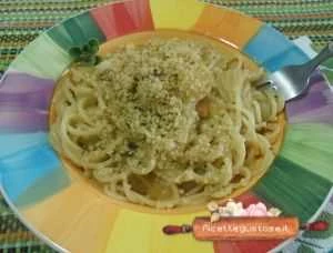 spaghetti e patate all'origano ricetta