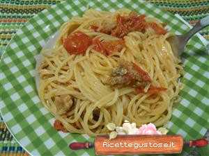 Spaghetti pomodorini e gorgonzola