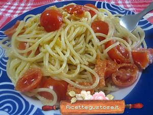 spaghetti rum e crescenza