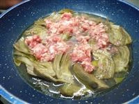 spaghetti salsiccia carciofi immagine 2