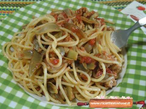 spaghetti salsiccia carciofi
