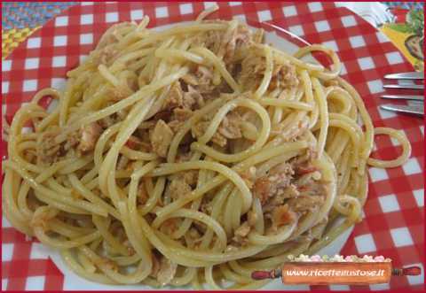 spaghetti tonno pesto di pantelleria