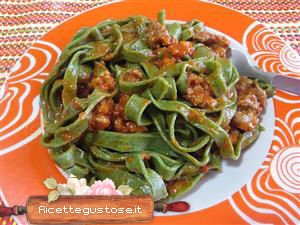 tagliatelle borragine ragu di carne