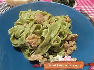 tagliatelle cicoria e panna