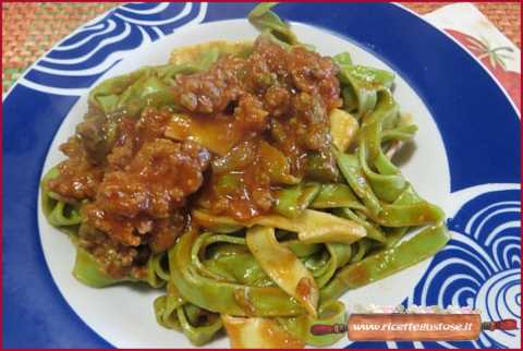 tagliatelle paglia e fieno asparagi