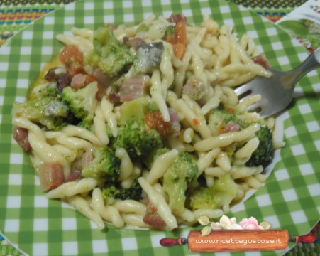 trofie cremose broccoli e stracchino