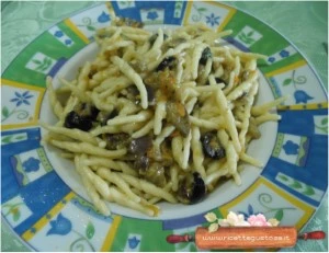 trofie melanzane pecorino ed olive ricetta