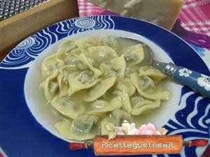 cappelletti salsiccia e stridoli