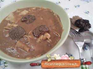 vellutata fagioli e tartufo nero