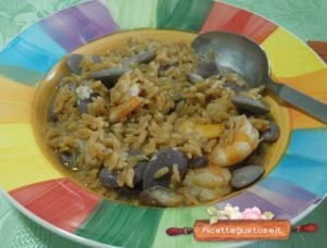 zuppa di risoni di lenticchie rosse fagioli e mazzancolle