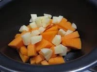 zuppa zucca e salsiccia immagine 1