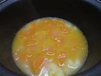 zuppa zucca e salsiccia immagine 2
