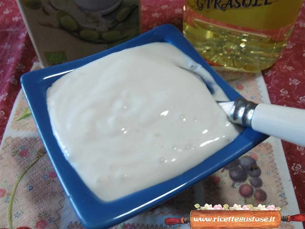 Panna vegana con latte di soia e olio di girasole