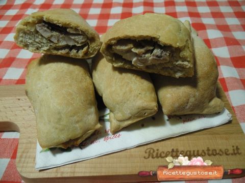 Fagottini di pollo nel pane 