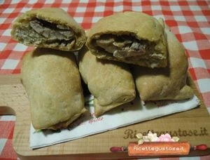 ricetta fagottini di pane e pollo