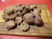 faraona funghi e castagne immagine 1