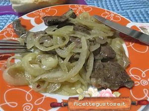 Fegato alle cipolle ricetta
