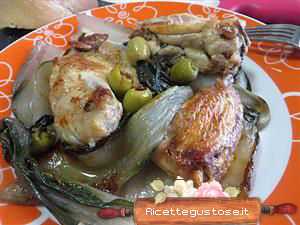 Pollo aromatico alla bieta e olive verdi