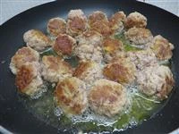 polpette con  patate alla birra immagine 4