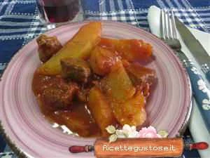 ricetta spezzatino bufalo patate