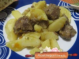 Spezzatino patate in bianco ricetta