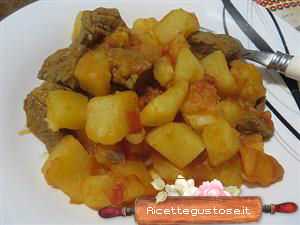 Spezzatino patate e pesto di pantelleria