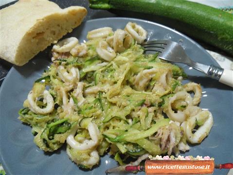 Calamari e zucchine pangrattato e aromi