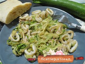 calamari al pangrattato e zucchine