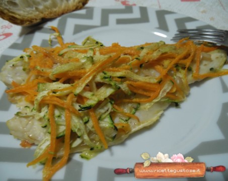 filetto di branzino con calamari e verdure