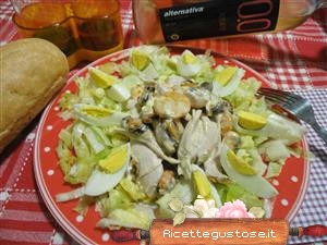 insalata pollo cozze e gamberetti ricetta