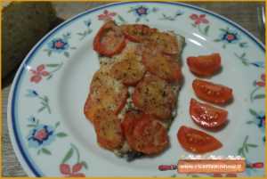 Sarago al forno gratinato al pomodoro