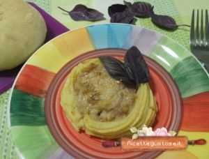 cestini di patate besciamella basilico rosso ricetta