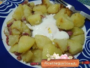 uova gustose alle patate ricetta