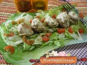 polpettine di tacchino in insalata con avocado
