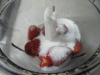 cheesecake fragole spumante e menta 8
