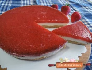 cheesecake alle fragole spumante e menta ricetta