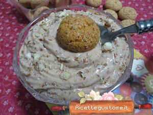 Coppette crema cioccolato e nocciole