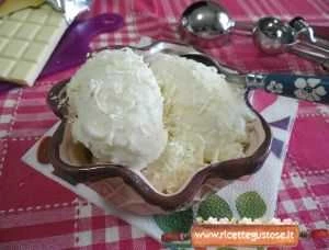 gelato stracciatella cioccolato e latte condensato ricetta