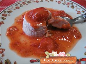 Panna cotta alle fragole