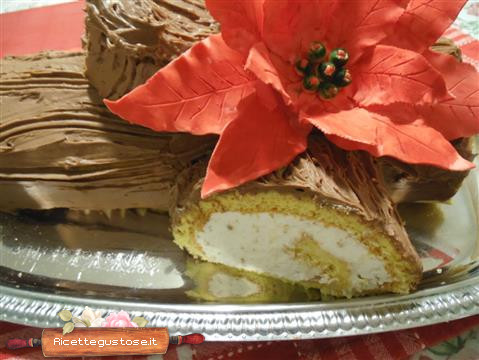 Tronchetto Di Natale Semifreddo.Tronchetto Alla Mousse Di Torrone Ricetta Tronchetto Alla Mousse Di Torrone